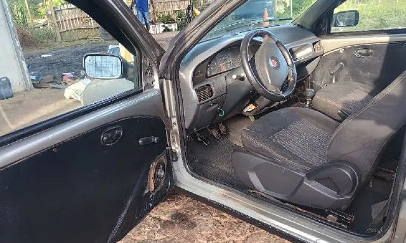 Fiat Strada Working ...