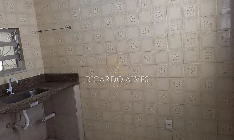 Casa Com 2 Quartos E...