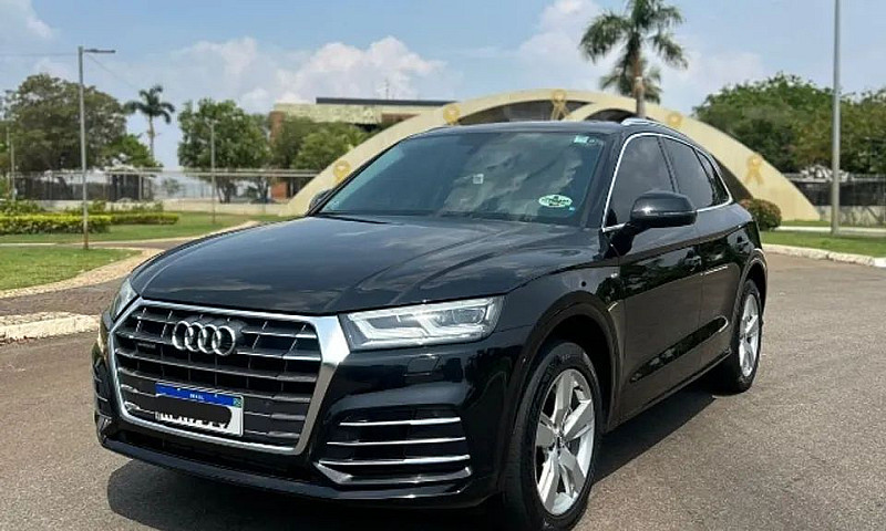 Audi Q5 S-Line 2.0 T...