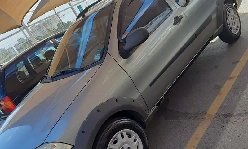 Fiat Strada Working ...