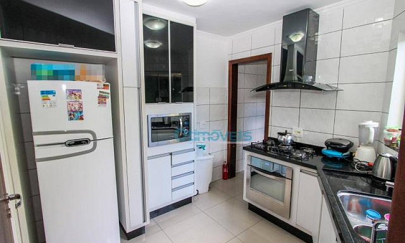 Sobrado Mobiliado Co...