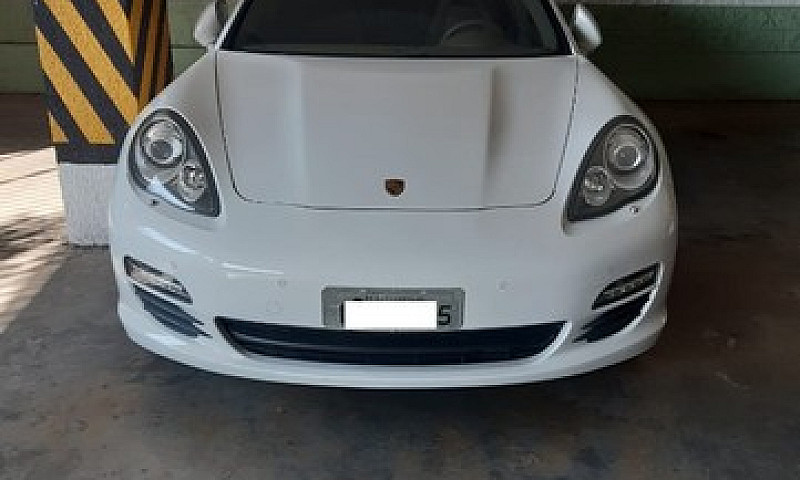 Porsche Panamera...