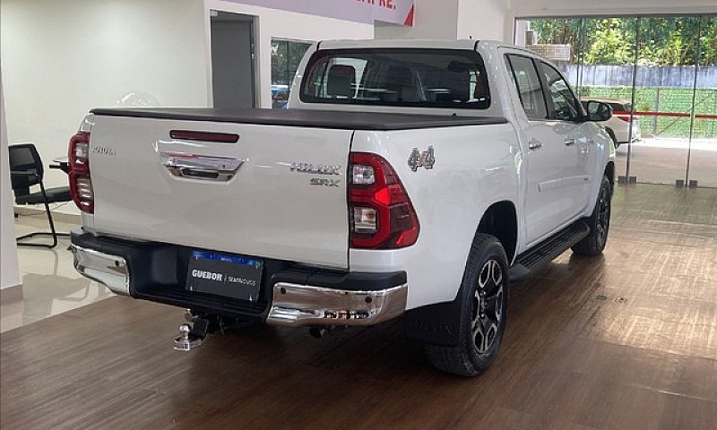 Toyota Hilux 2.8 Srx...