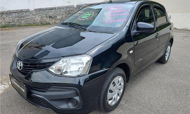 Toyota Etios 2018 1....