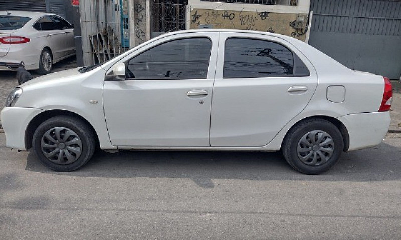 Toyota Etios X Sedan...