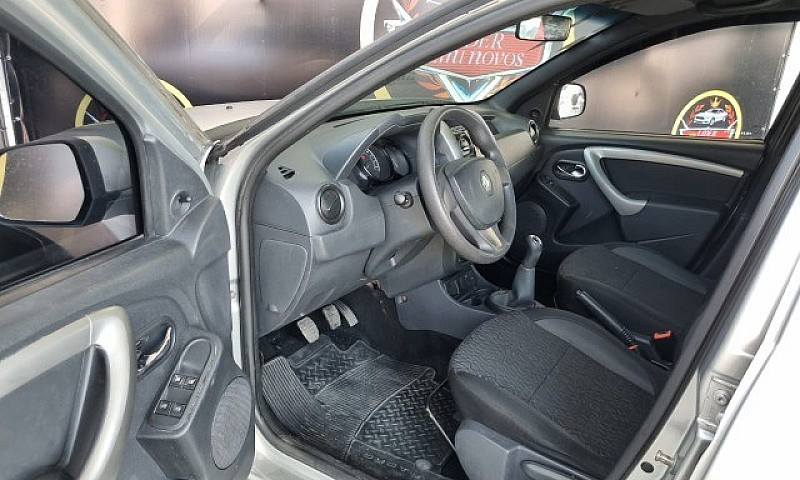 Renault Duster Exp 2...