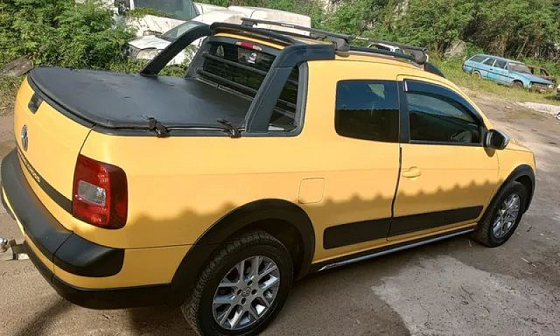 Vendo  Volkswagen Sa...