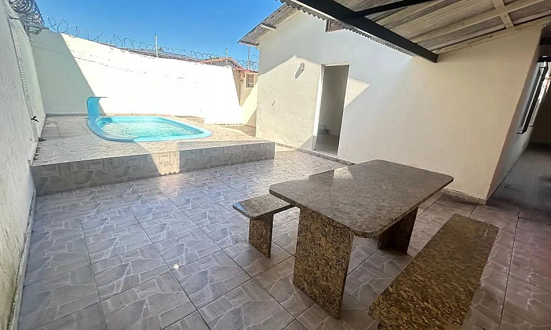 Casa De Tres Quartos...