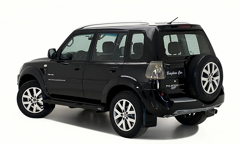 Mitsubishi Pajero Tr...