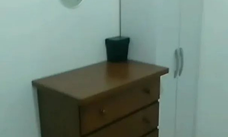 Quarto Individual Em...