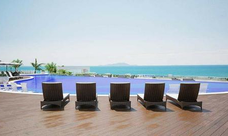 (50 Metros Da Praia....