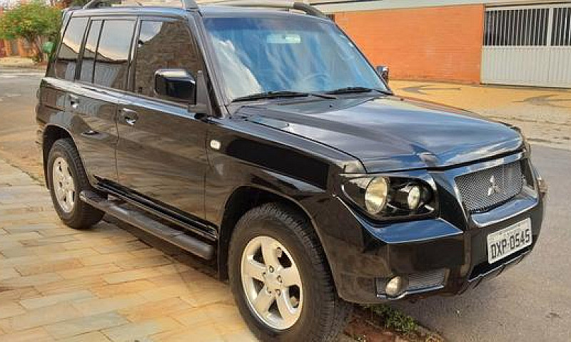 Mitsubishi Pajero Tr...