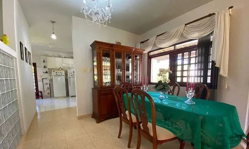 , Casa No Condomínio...
