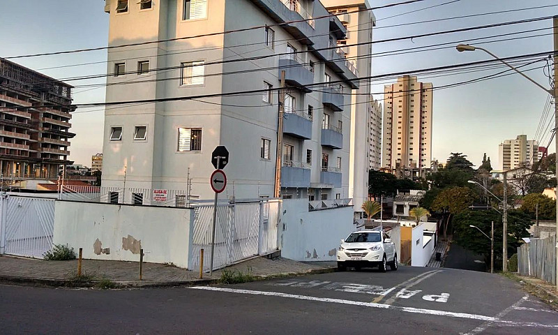 Alugo Apt $ 2.100,00...