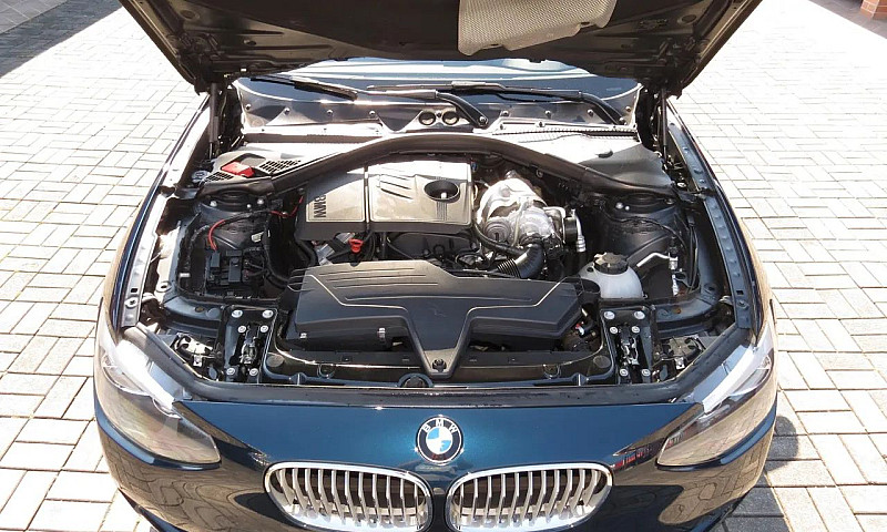 Bmw 118Ia / Urban/Sp...