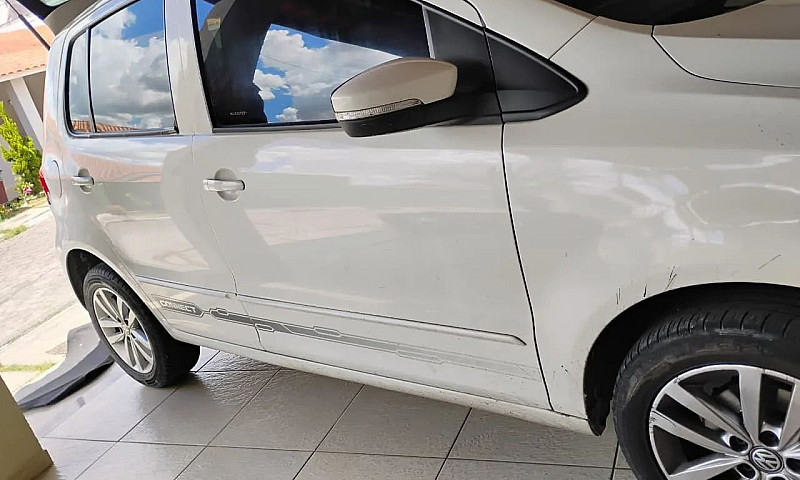 Volkswagen Fox Conne...