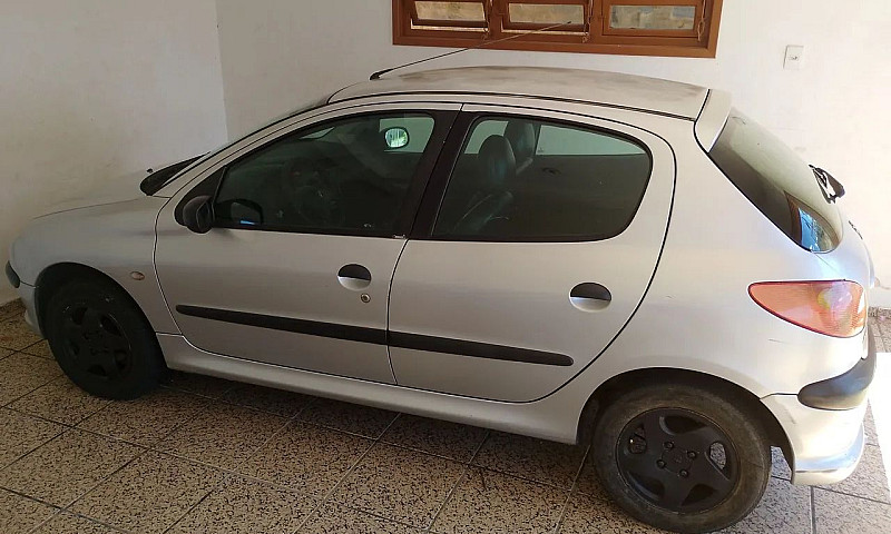 Peugeot 206 Selectio...