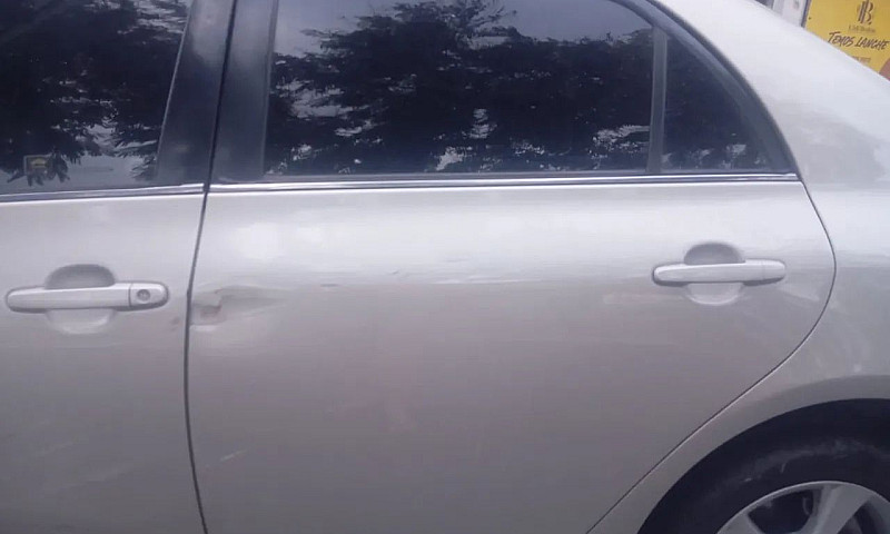 Toyota Corolla Xei 2...