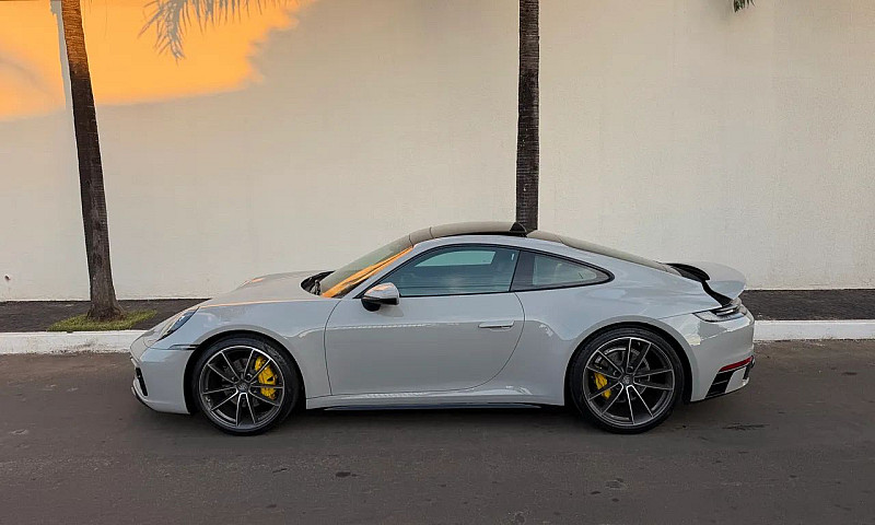Porsche 911 Carrera ...