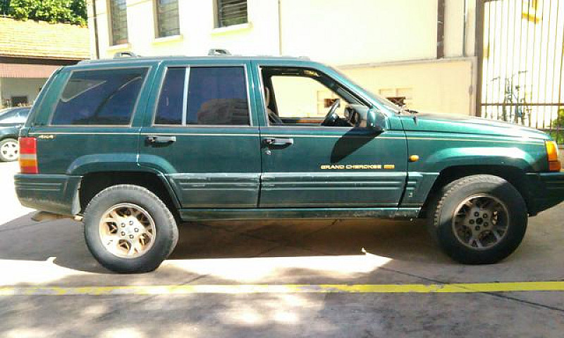 Jeep Grand Cherokee...