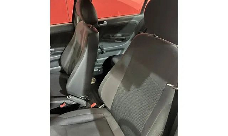 Volkswagen Voyage 1....