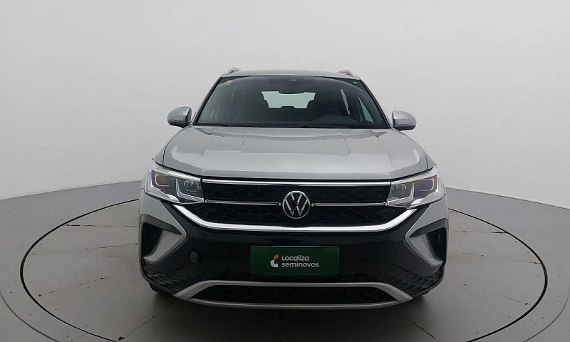 Volkswagen Taos 2023...