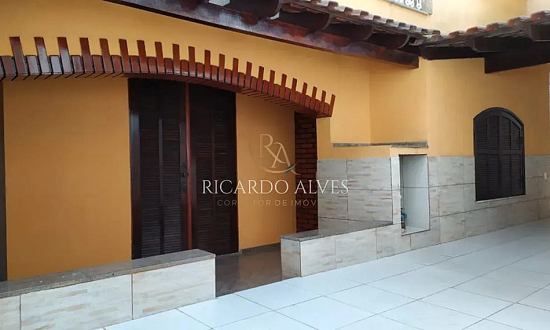 Casa Com 2 Quartos E...