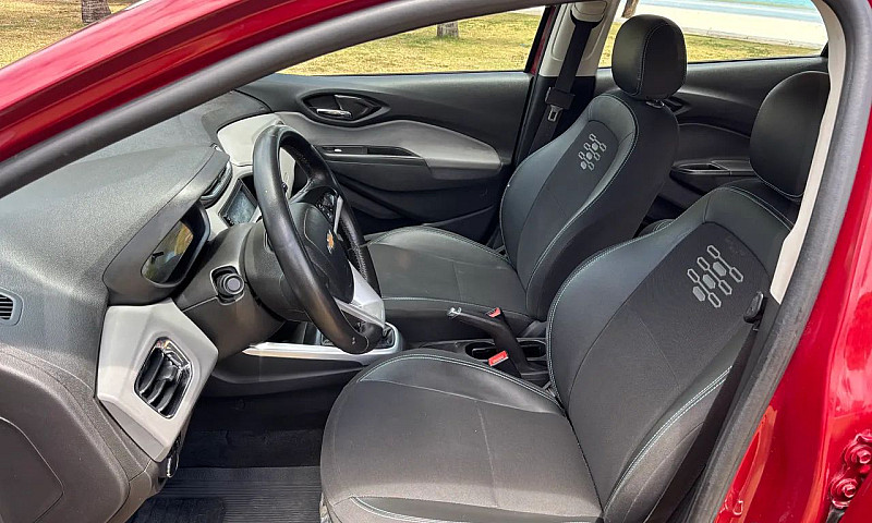 Chevrolet Onix Hatch...