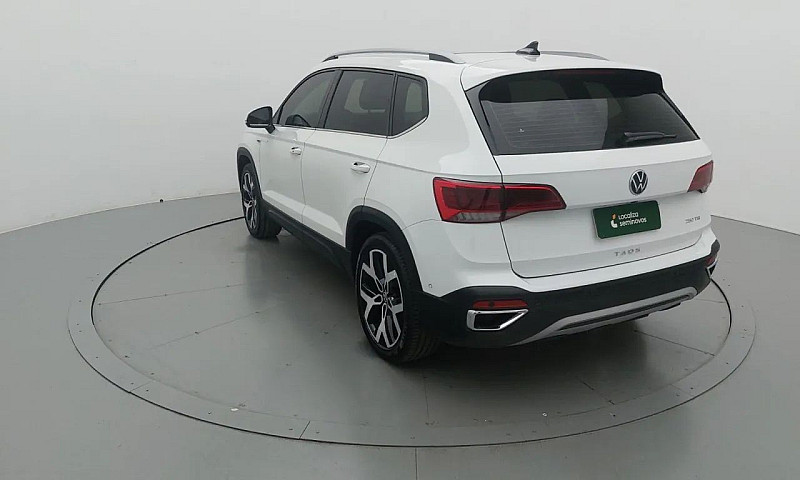 Volkswagen Taos High...