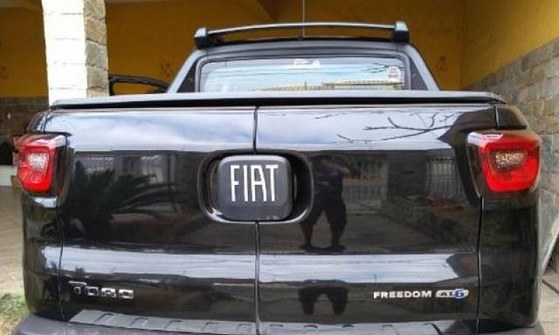 Fiat Toro 1.8 Freedo...