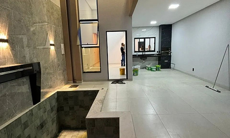 Vende-Se Casa De Alt...