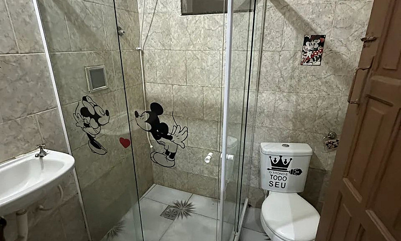 Alugo Casa 750...