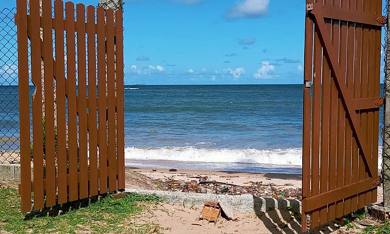 ? Casa Com Piscina E...