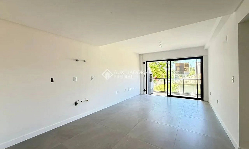 Apartamento Com 70 M...