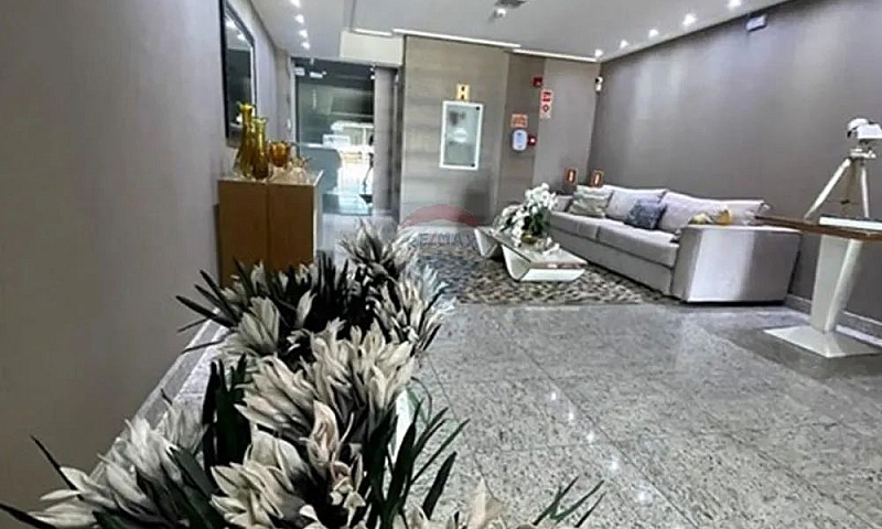 Apartamento Em Prédi...