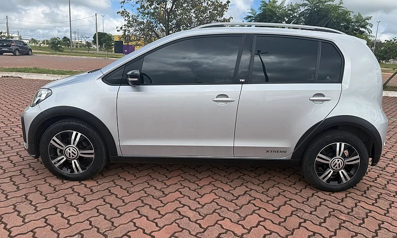Volkswagen Up! Extre...