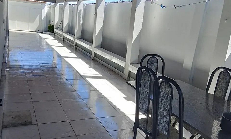 Vendo Uma Casa 350,0...