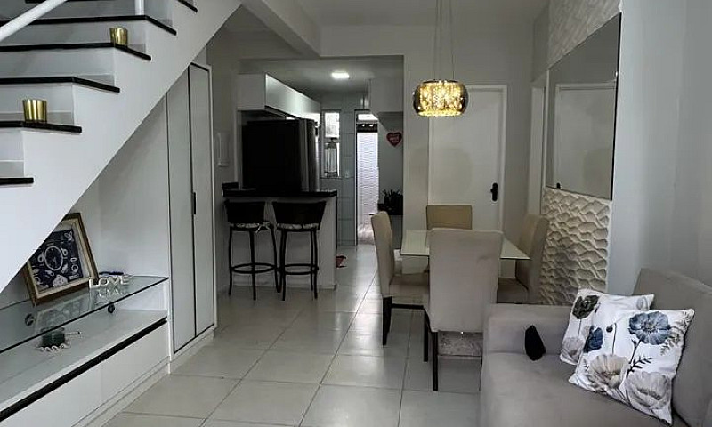 Casa Em Condomínio M...