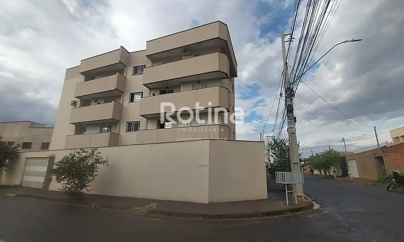 Apartamento Para Alu...