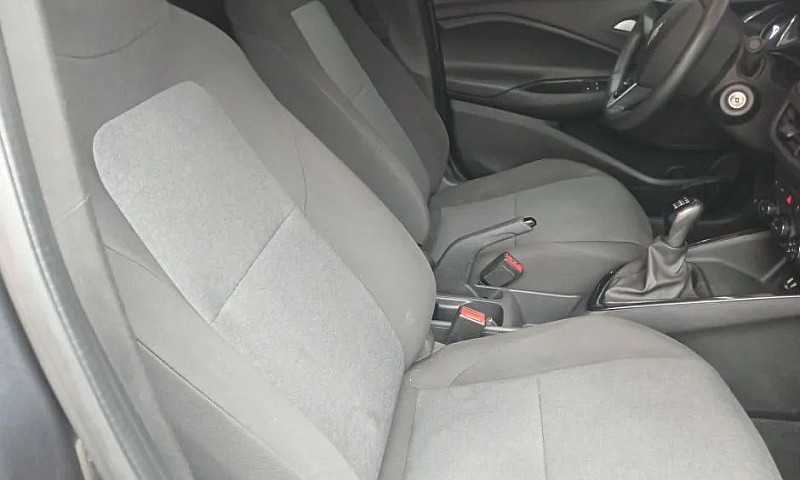 Chevrolet Onix Hatch...