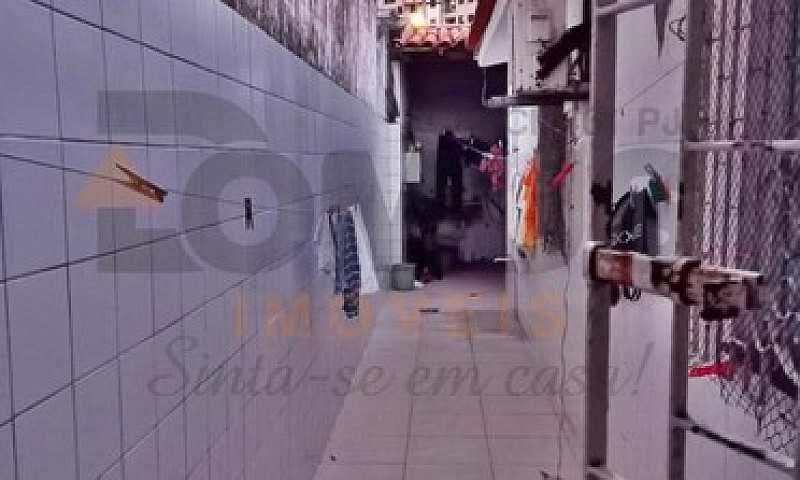 Casa À Venda Com 3 Q...
