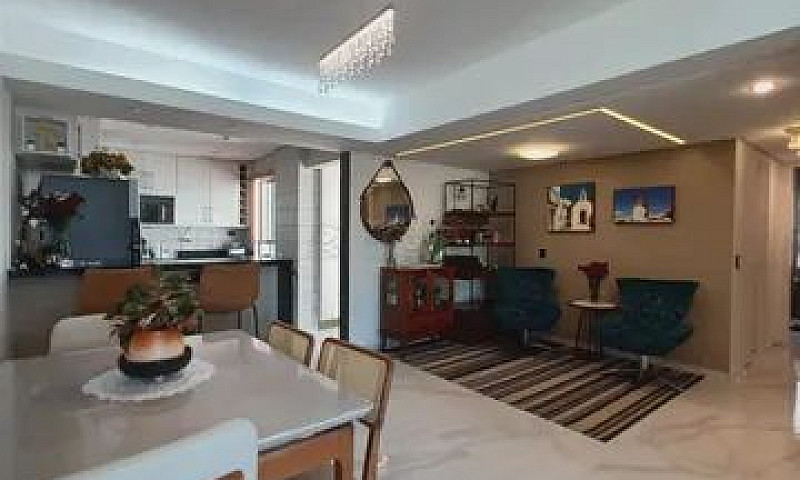 Apartamento / Padrão...