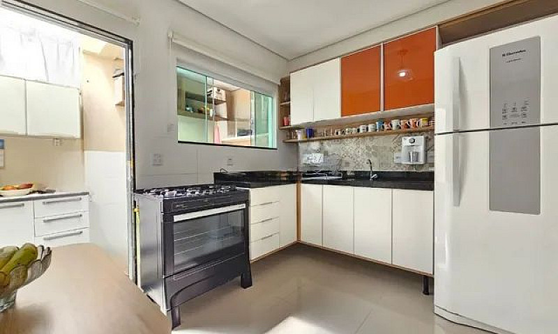 Casa Com 2 Dormitóri...