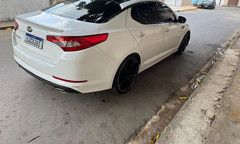 Kia Motors Optima 2....