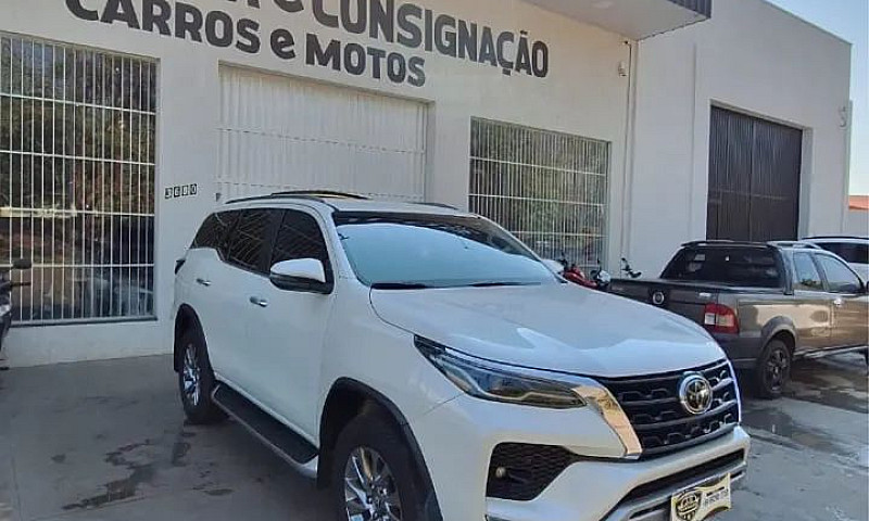 Toyota Hilux Sw4 Srx...