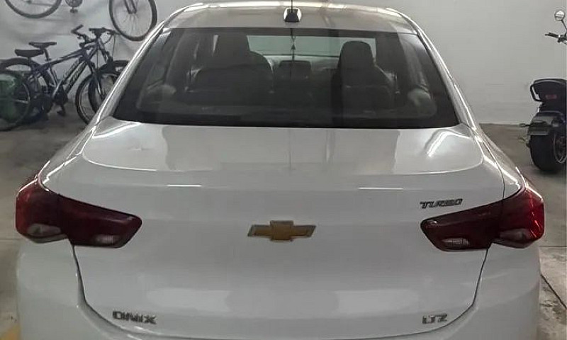 Chevrolet Onix Plus ...