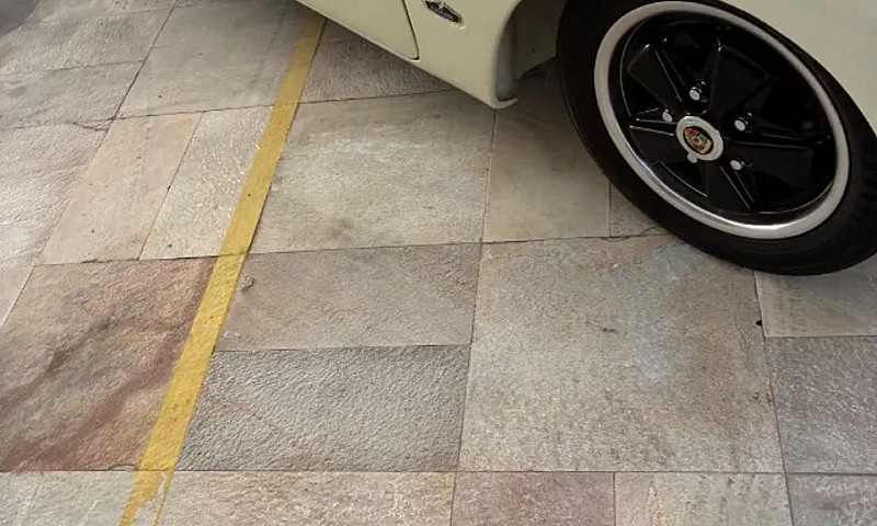 Volkswagen Karmann-G...