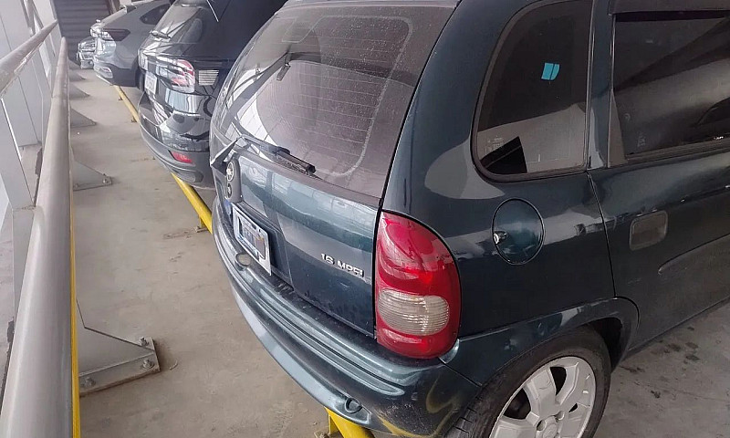 Chevrolet Corsa Gl 1...