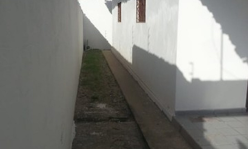 Excelente Casa Com 3...