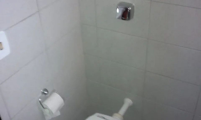 Kitinete Na Rua Cole...